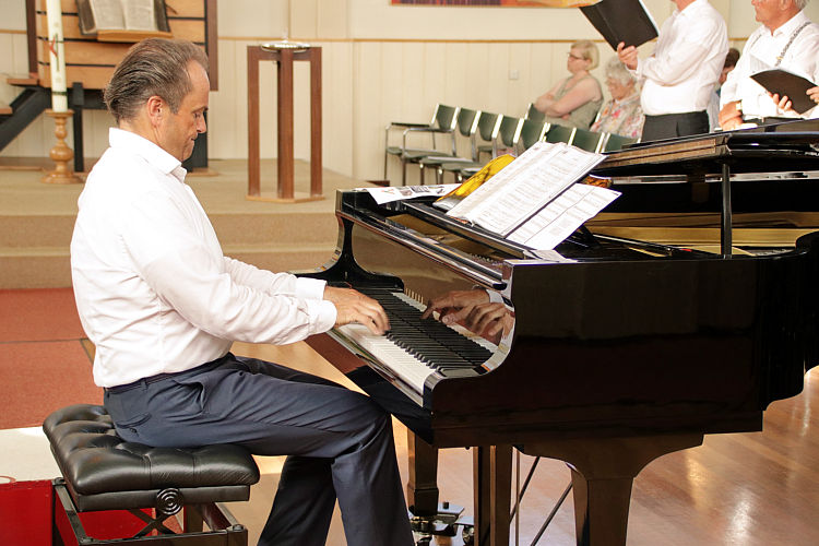 10 juni 2018-Avond zangdienst met Martin Mans projectkoor_35